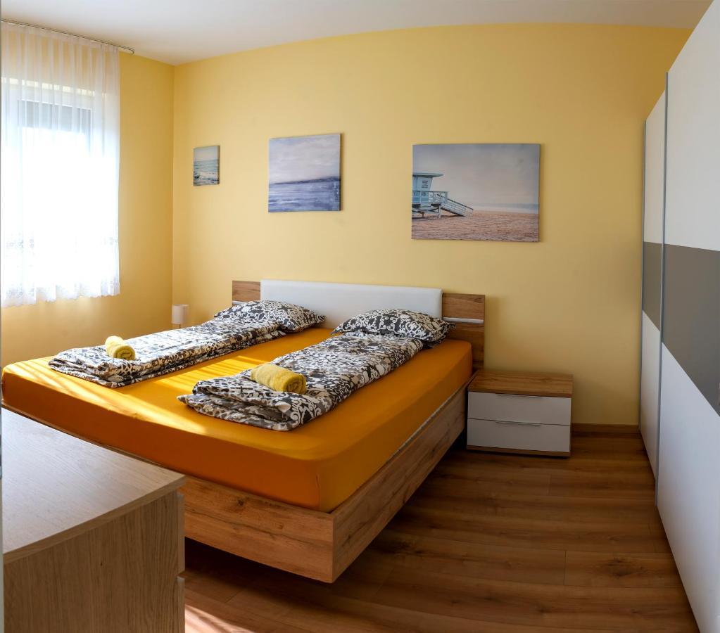 Sunshine Apartman With Free Parking Győr Zewnętrze zdjęcie