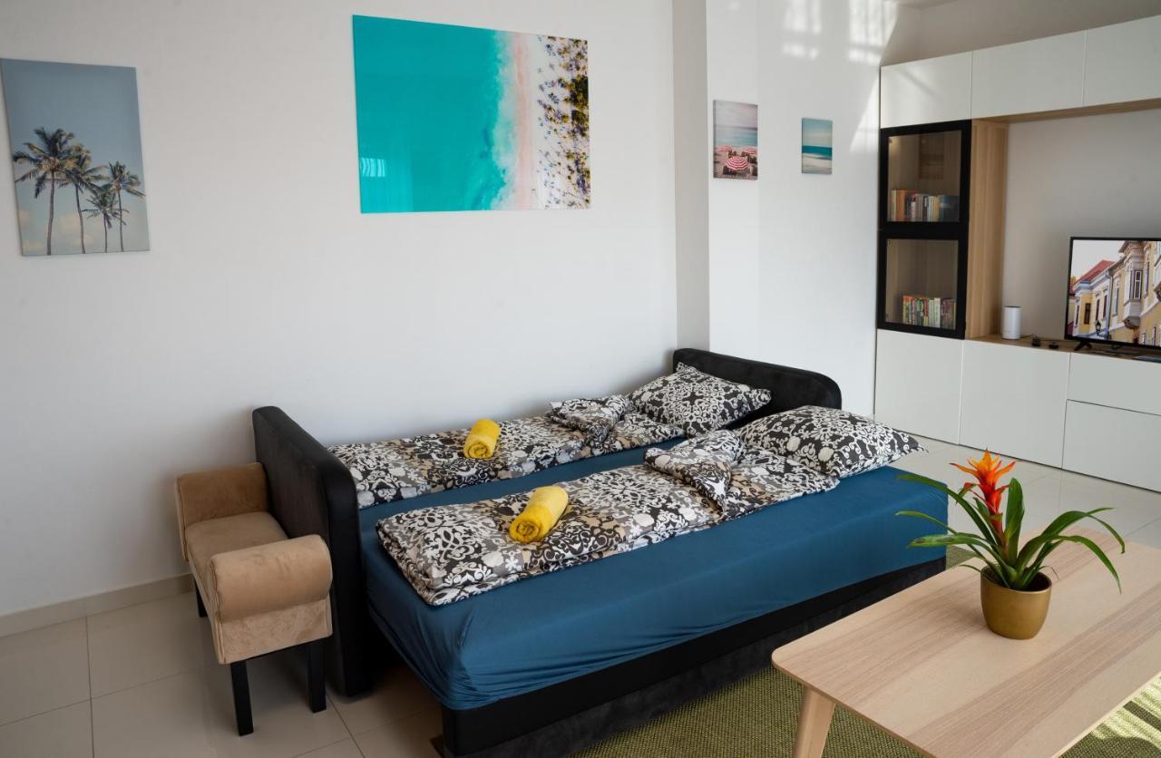 Sunshine Apartman With Free Parking Győr Zewnętrze zdjęcie